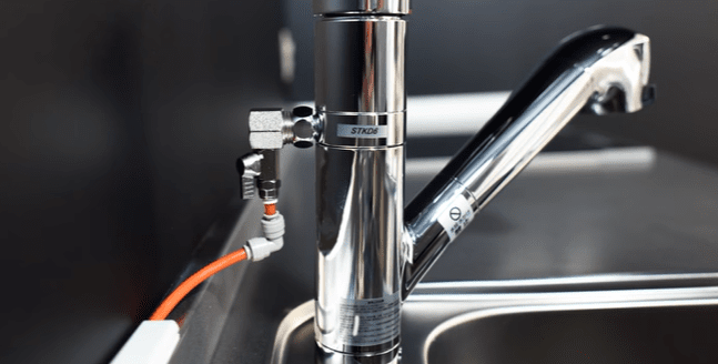 ウォータースタンドの水栓から分岐の画像